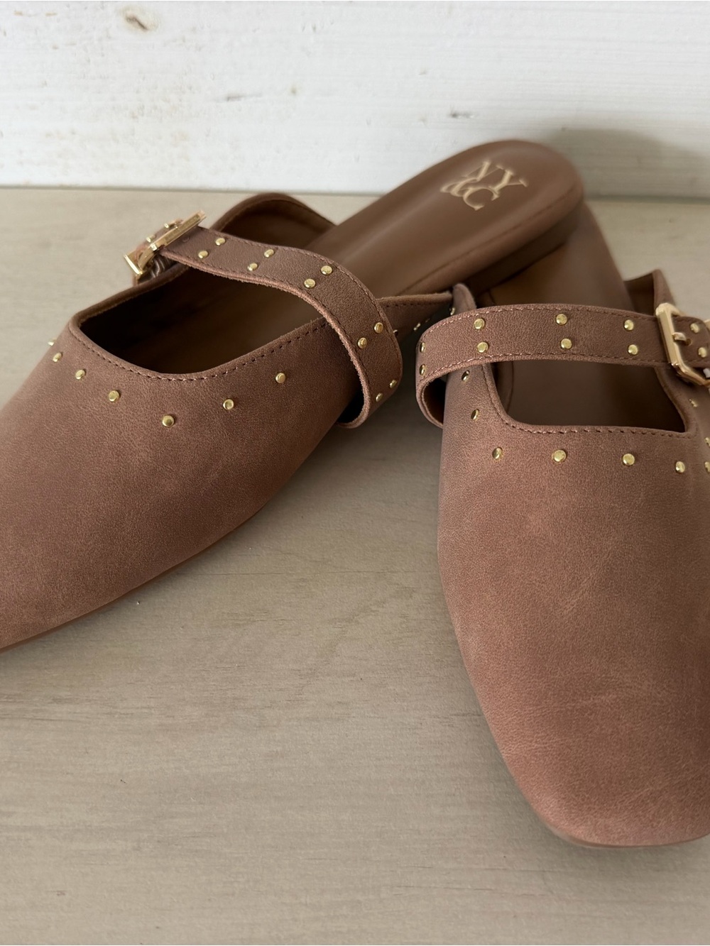 NY & Company Lyanna Flats Women’s 9 Brown Square Toe Studded Buckle Slip-On NEW